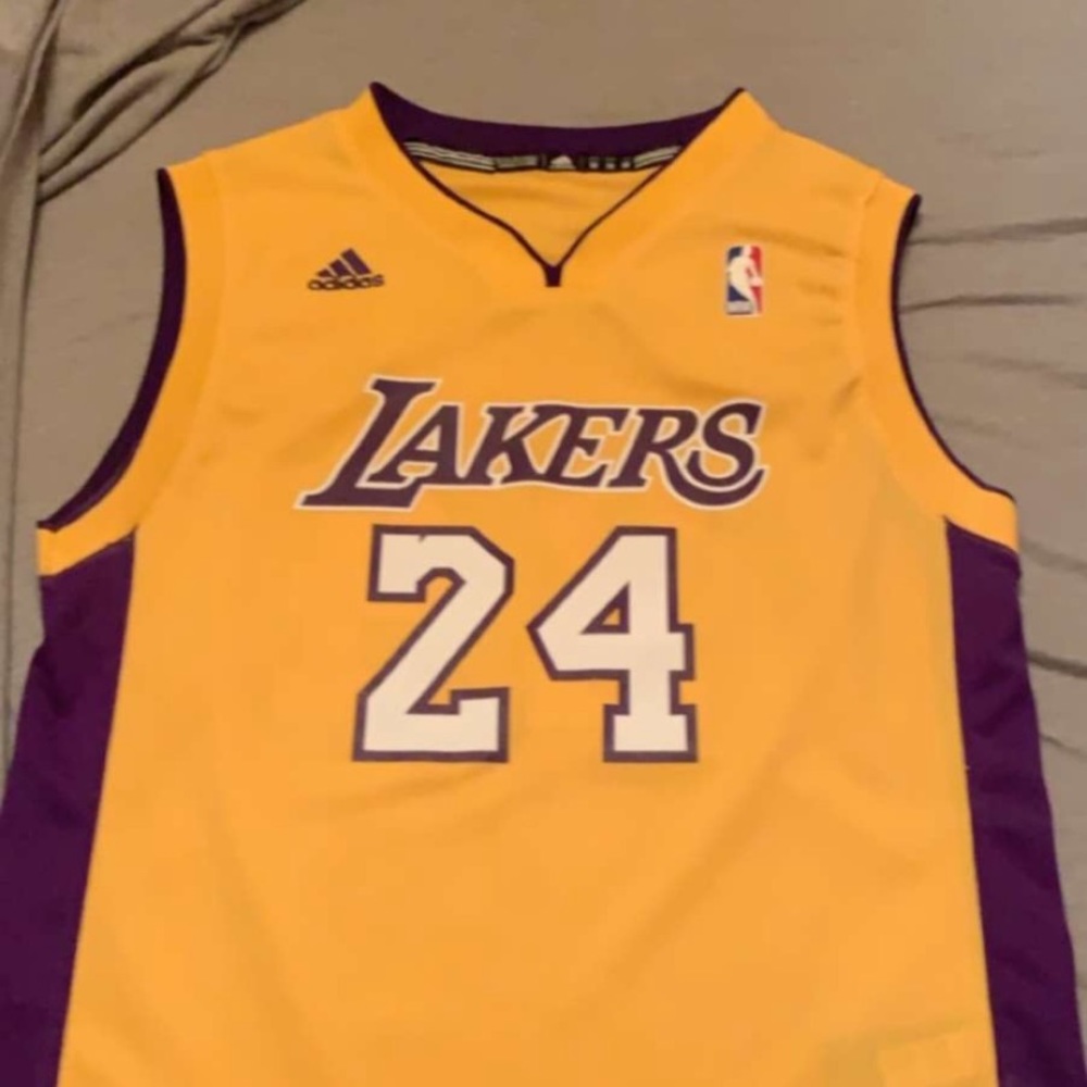 youth size medium